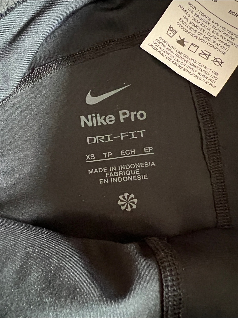 Nike Pro Black Leggings Tights with Light Swoosh Size XS - Picture 10 of 12
